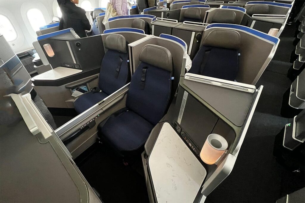 Experience Ultimate Luxury: Inside United Airlines Business Class from Sydney to San Francisco – sanfrancisco365.info