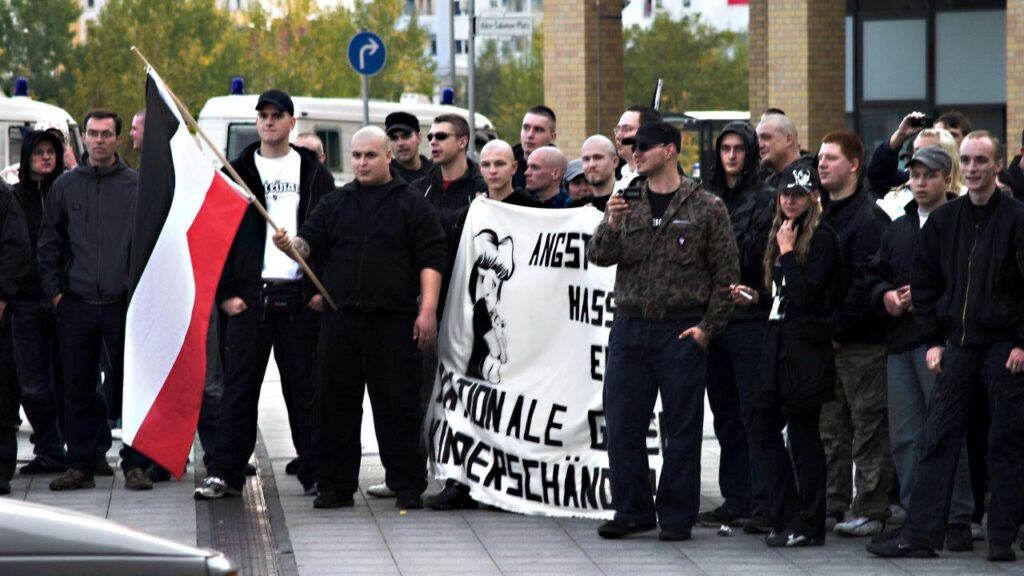 Far-Right Populists Surge to the Top of Polls in Germany, France, and Britain for the First Time – news-france.info