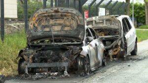 Cars torched in new wave of attacks against French prisons – France 24 – news-france.info